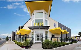 The Vibes Hotel, Trademark Collection By Wyndham